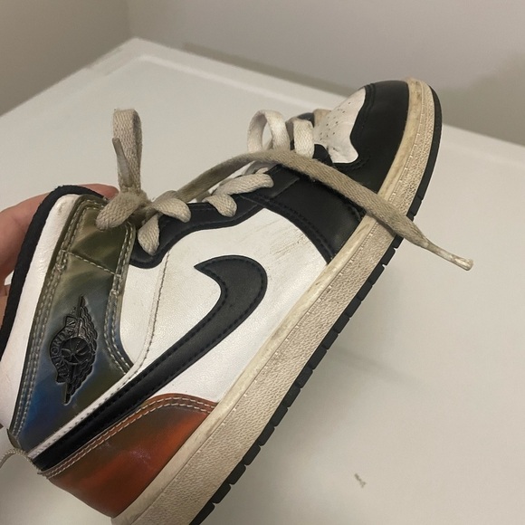 JORDAN 1 mids. “Heat reactive” reflective excellent condition - Picture 5 of 7